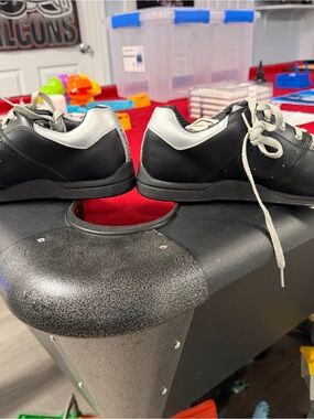 Men's Black and Silver Casual Lace-Up bowling shoes